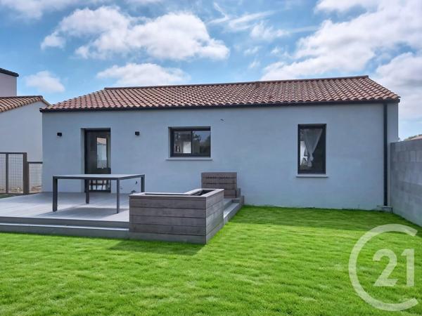 Maison à vendre  3 pièces - 86 m 2   BEAUVOIR SUR MER  - 85