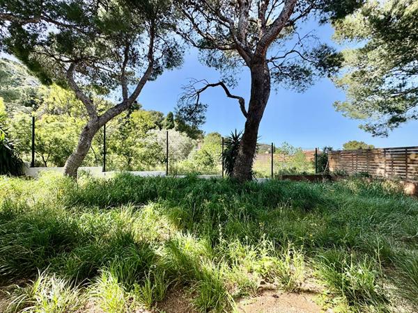 SORMIOU PARC DES CALANQUES, MAISON 80 M² AVEC GARAGE SUR 336 M²