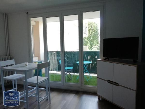 Appartement à louer 1 pièce 29.56m² Le Mans (72000)