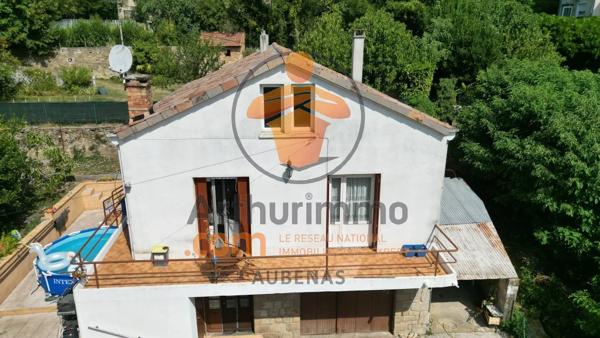 Vente                                                      Maison
                        
                     5 pièces                      90 m2                     à Aubenas