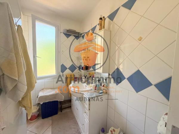 Vente                                                      Maison
                        
                     5 pièces                      90 m2                     à Aubenas