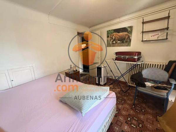 Vente                                                      Maison
                        
                     5 pièces                      90 m2                     à Aubenas