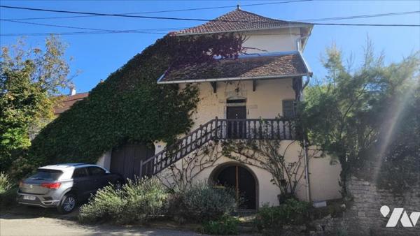 MESANDANS, propriété de charme à rénover en partie sur parcelle 1862 m²