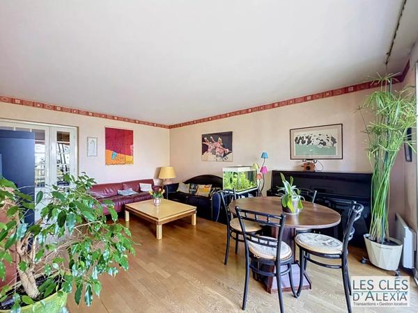 T4  de 87 m2 traversant avec balcons et garage fermé – Villeurbanne