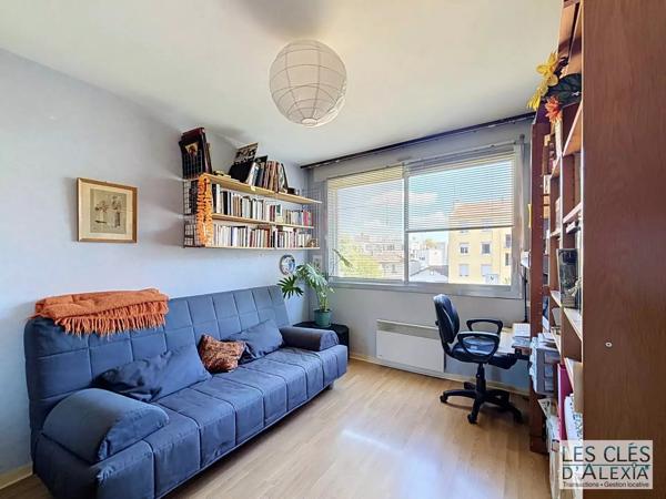 T4  de 87 m2 traversant avec balcons et garage fermé – Villeurbanne