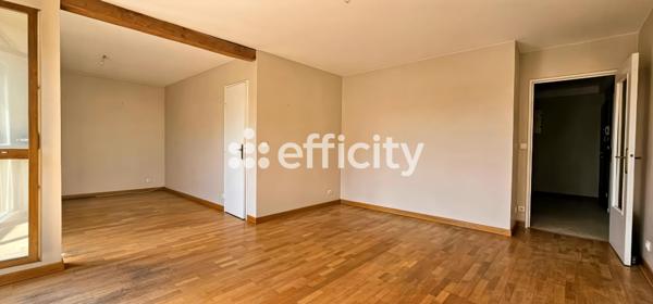 Appartement
         4 pièces
        - 82 m² 244 000 €*