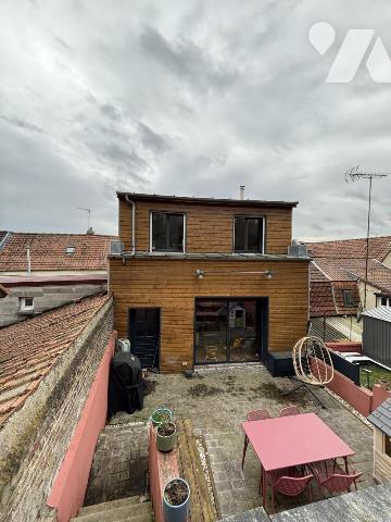 Belle amiénoise avec studio au rez-de-chaussée