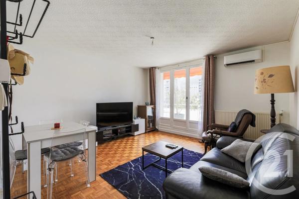 Appartement T4 à vendre  4 pièces - 66,44 m 2   SEYSSINS  - 38