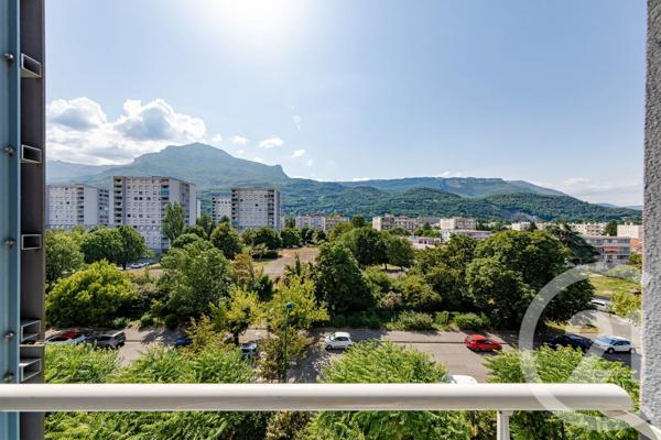 Appartement T4 à vendre  4 pièces - 66,44 m 2   SEYSSINS  - 38