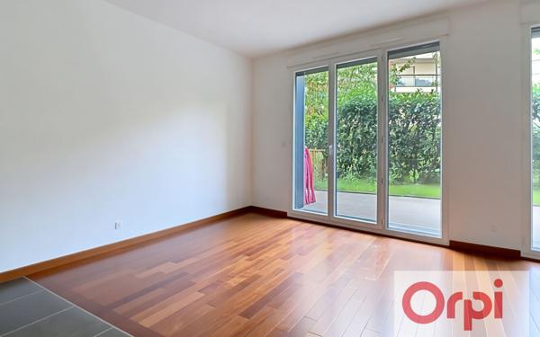 Appartement à vendre    1 pièce • 26,27 m2 Issy-les-Moulineaux