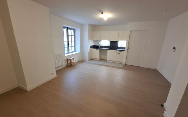 Appartement à louer    3 pièces • 62,14 m2 Compiègne