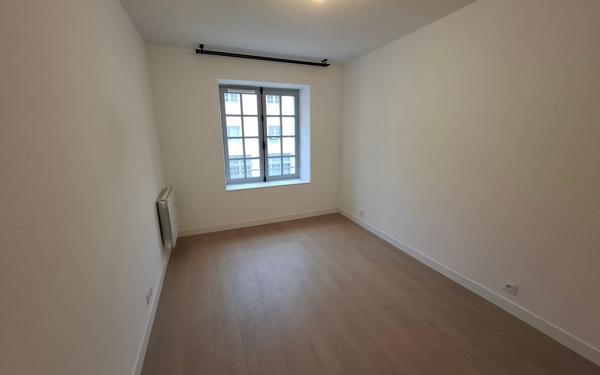 Appartement à louer    3 pièces • 62,14 m2 Compiègne