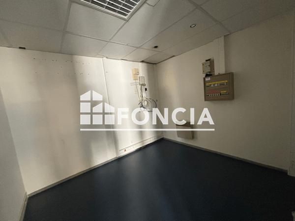 Location Local commercial 3 pièces 94 m² - 4 RUE BULLOZ Annecy Le Vieux 74940