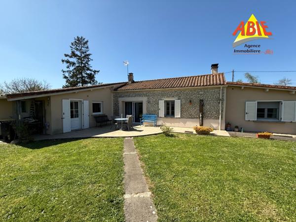 Maison  4 pièce(s)  2 chambre(s)  96 m²