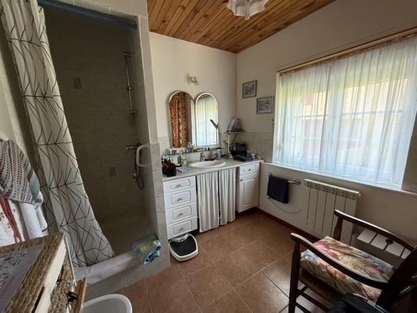 Maison  4 pièce(s)  2 chambre(s)  96 m²