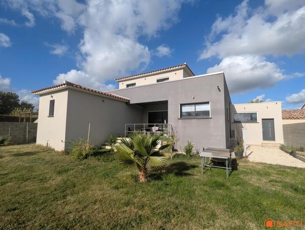 Maison récente – 5 chambres – 2 garages !
