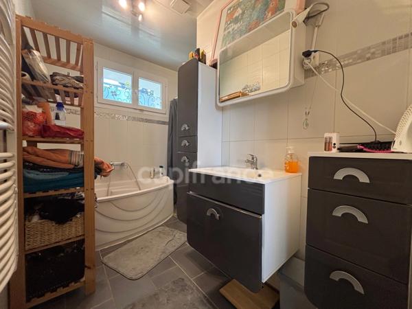POUSSAN (34), À VENDRE MAISON P4 DE 105 m2, TERRAIN 613 m2, GARAGE 103 m2, PISCINE, PROCHE TOUTES COMMODITÉS