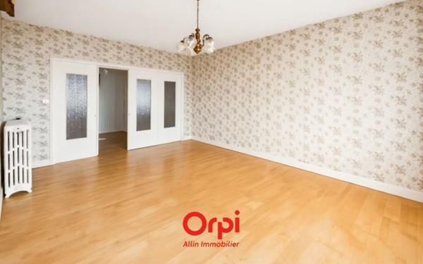 Maison à vendre    3 pièces •  Verneix