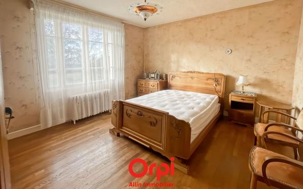 Maison à vendre    3 pièces •  Verneix