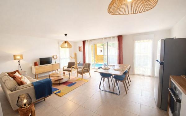 Appartement à vendre    4 pièces •  Léon