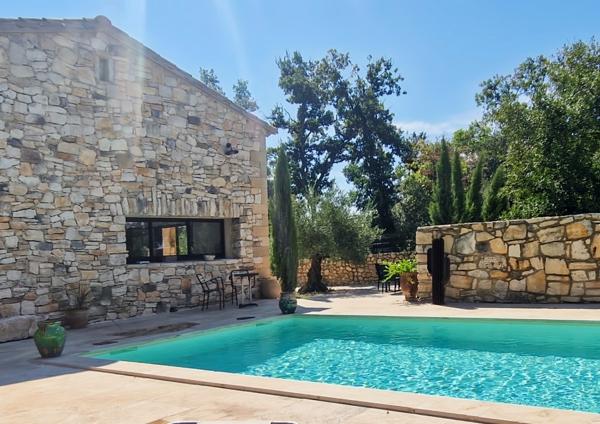 Propriété d'exception aux portes d'Uzès