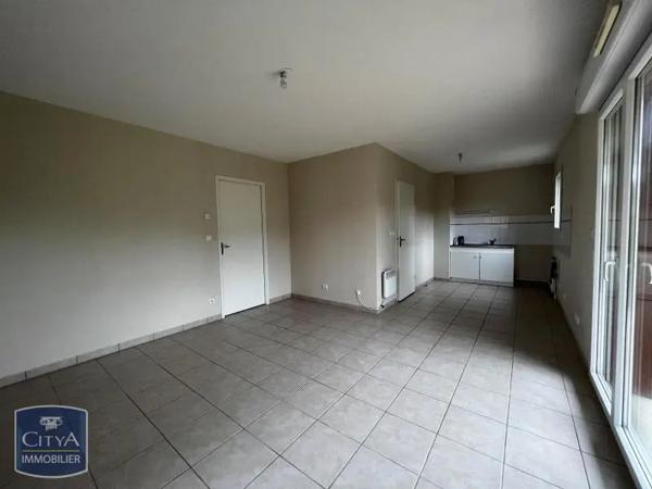 Appartement à louer 2 pièces 42.96m² Malemort (19360)