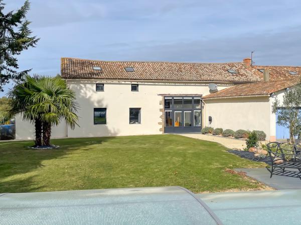 Maison à vendre à Faye-l'Abbesse (79350) - Deux-Sèvres