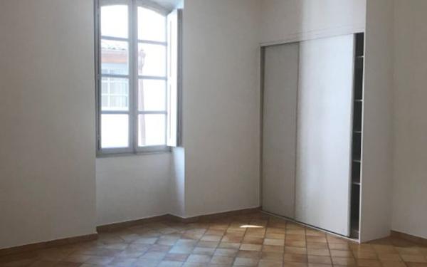 Appartement à louer    2 pièces • 68,51 m2 Nîmes