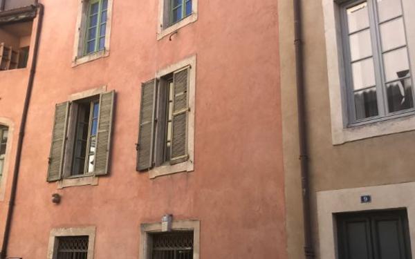 Appartement à louer    2 pièces • 68,51 m2 Nîmes