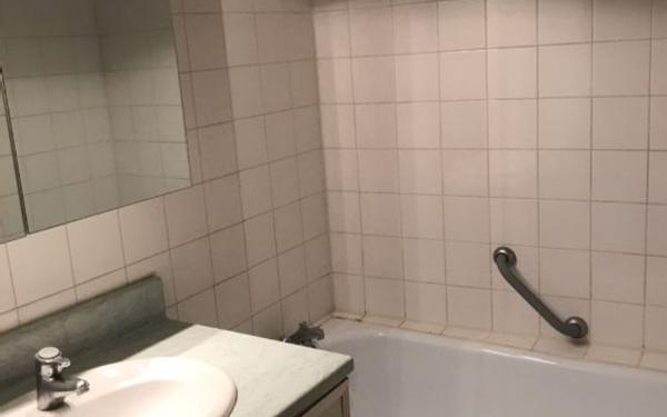 Appartement à louer    2 pièces • 68,51 m2 Nîmes