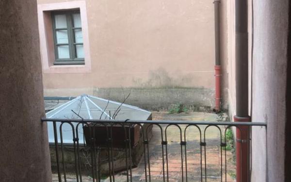 Appartement à louer    2 pièces • 68,51 m2 Nîmes