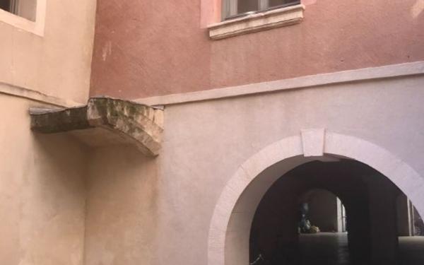 Appartement à louer    2 pièces • 68,51 m2 Nîmes