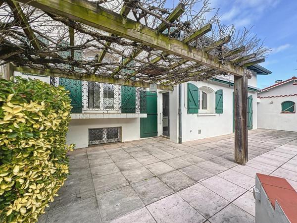 Spacieuse maison familiale avec sous-sol aménagé, T2 indépendant et piscine