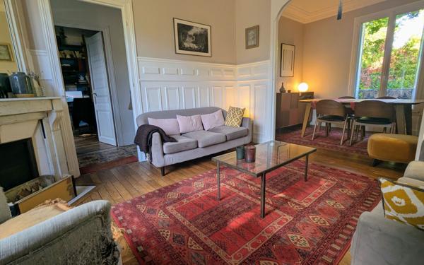 Maison à vendre    6 pièces • 84,36 m2 Saint-Maur-des-Fossés