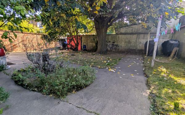 Maison à vendre    6 pièces • 84,36 m2 Saint-Maur-des-Fossés
