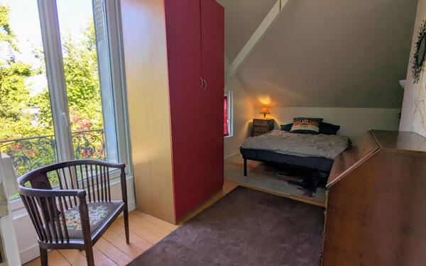 Maison à vendre    6 pièces • 84,36 m2 Saint-Maur-des-Fossés