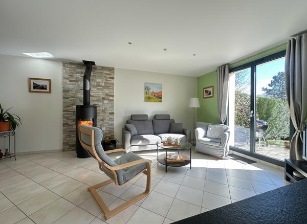 Maison 7 pièces (DPE D) à Verrières-Le-Buisson, en excellent état, quartier recherché, 4 CHAMBRES, GARAGE, JARDIN.