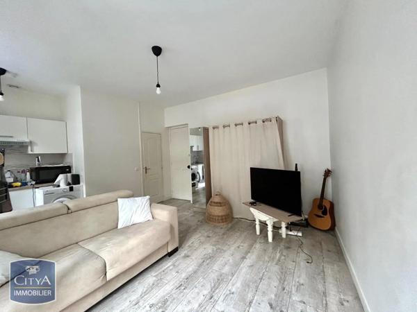 Appartement à louer 1 pièce 22.7m²