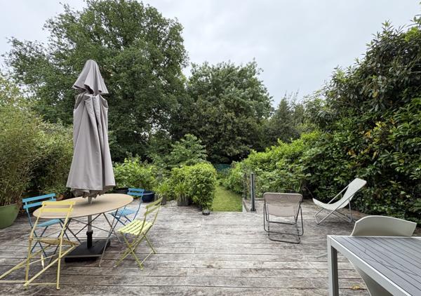 Maison familiale 152 m² avec quatre chambres et garage au calme absolu en impasse