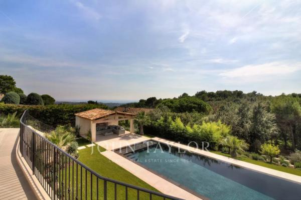 Villa de grand standing avec vue mer