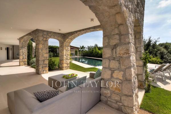 Villa de grand standing avec vue mer