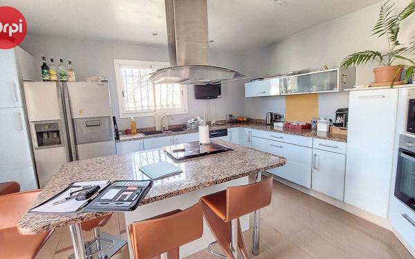 Maison à vendre    5 pièces •  Espira-de-l'Agly