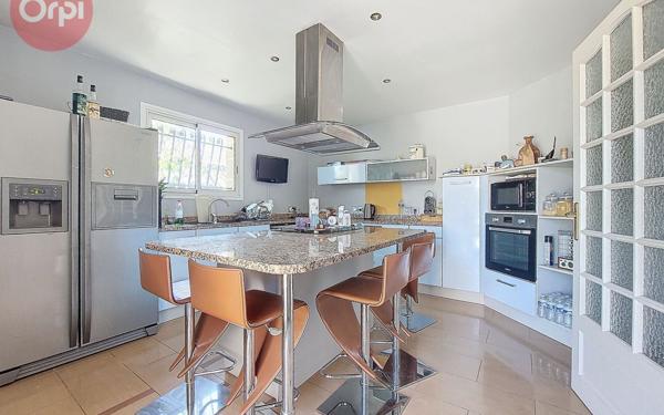 Maison à vendre    5 pièces •  Espira-de-l'Agly