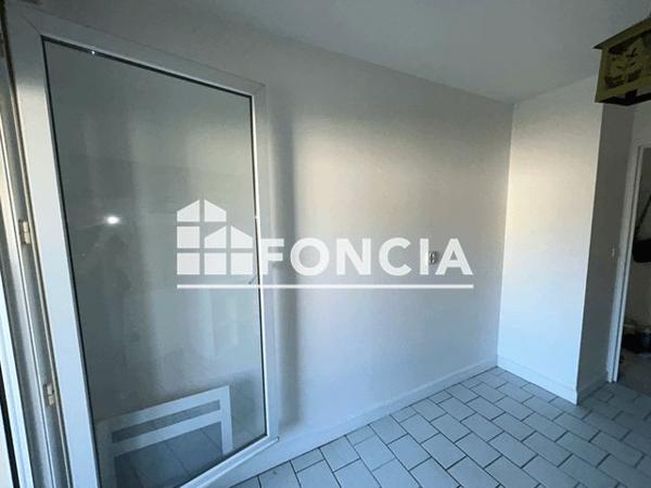 Location Appartement 2 pièces 70.3 m² - 38/46 AVENUE VICTOR HUGO Coulommiers 77120