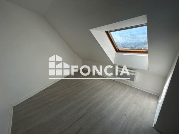 Location Appartement 2 pièces 70.3 m² - 38/46 AVENUE VICTOR HUGO Coulommiers 77120