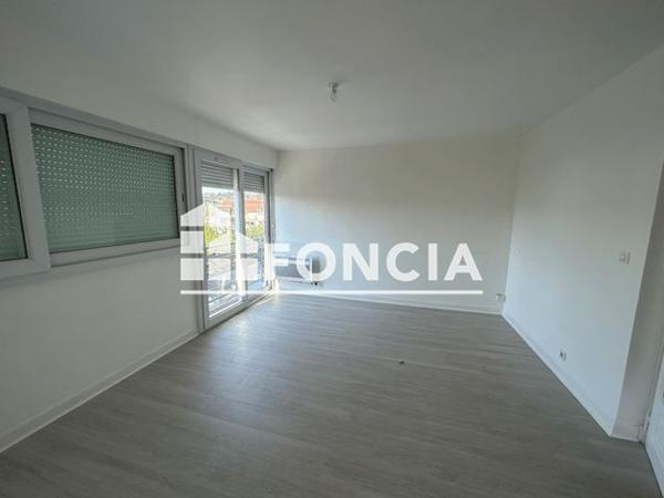 Location Appartement 2 pièces 70.3 m² - 38/46 AVENUE VICTOR HUGO Coulommiers 77120