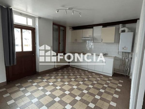 Location Appartement 2 pièces 45.5 m² - 2 COUR DES CLOSIERS Montargis 45200