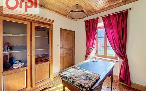 Maison à vendre    5 pièces •  Sengouagnet