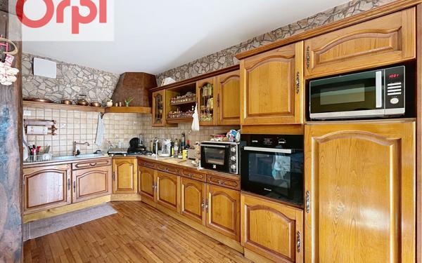 Maison à vendre    5 pièces •  Sengouagnet