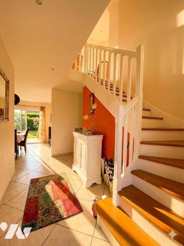 Plumelin maison de 2004 sûr 756 m2